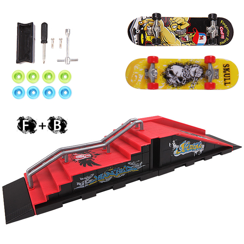 (8013+8015) with 2 skateboards